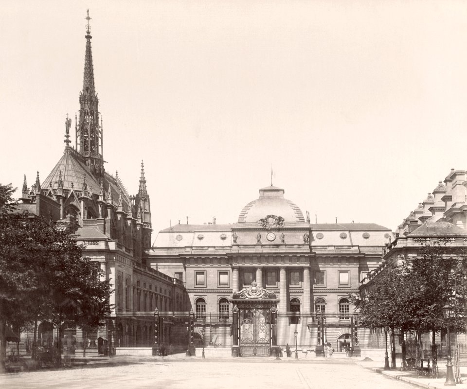 Préfecture de police de Paris - Service Photographique, Palais de Justice - Façade Est