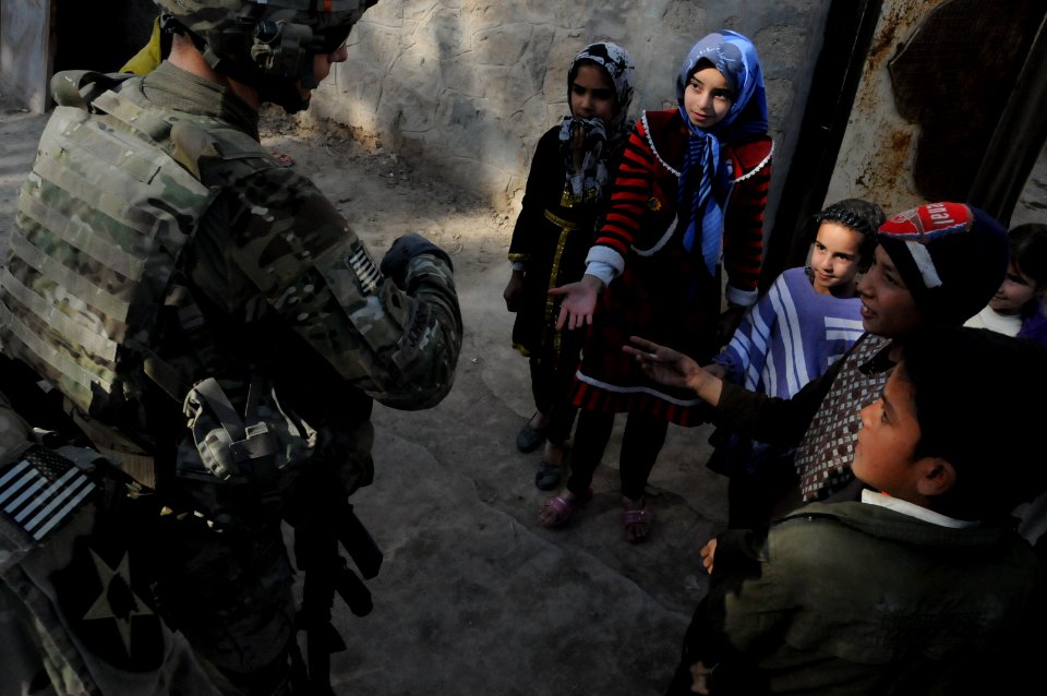 PRT Farah meets with Director of Repatriation and Refugees in Farah City 130122-N-LR347-196