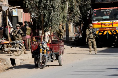 PRT Farah meets with Director of Repatriation and Refugees in Farah City 130122-N-LR347-292