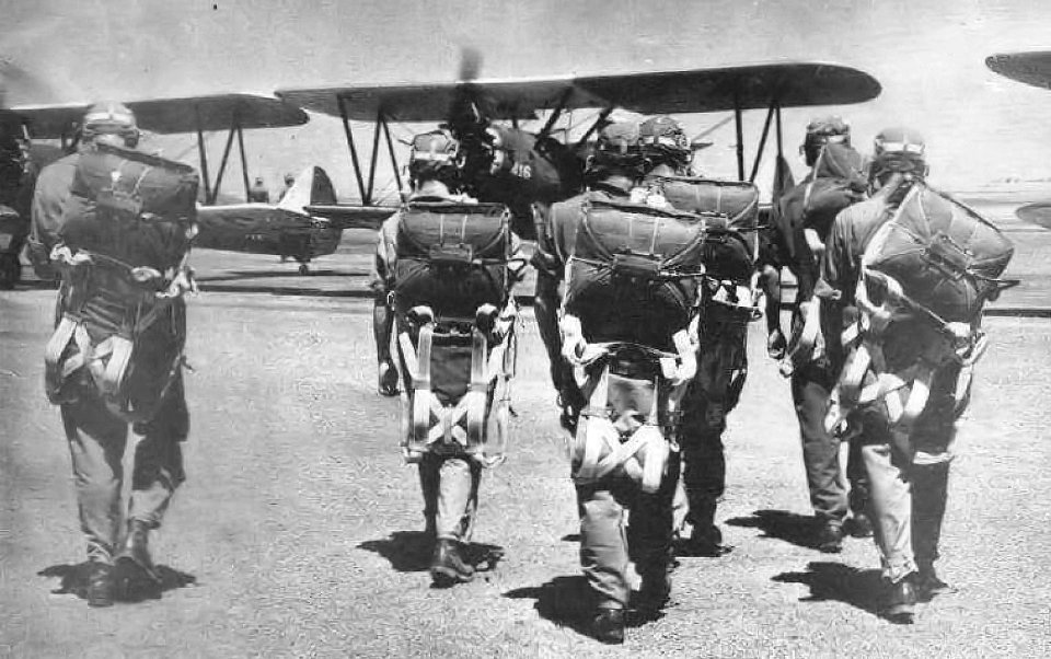 Rankin Field - Flight Cadets with PT-17s