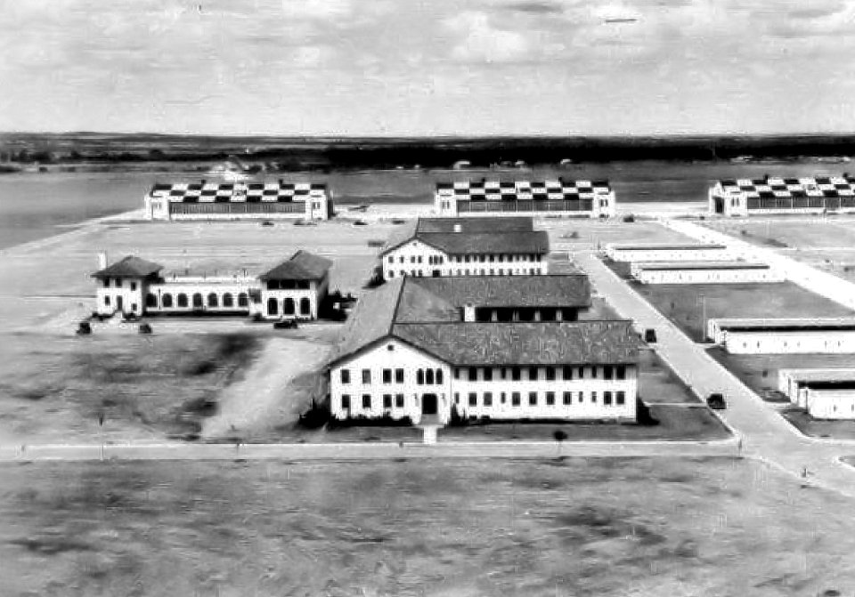 Randolph Field - 1938 - Bachelor Officers Area