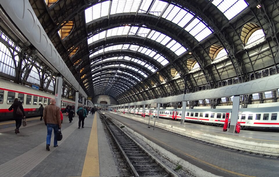 Station train gallery