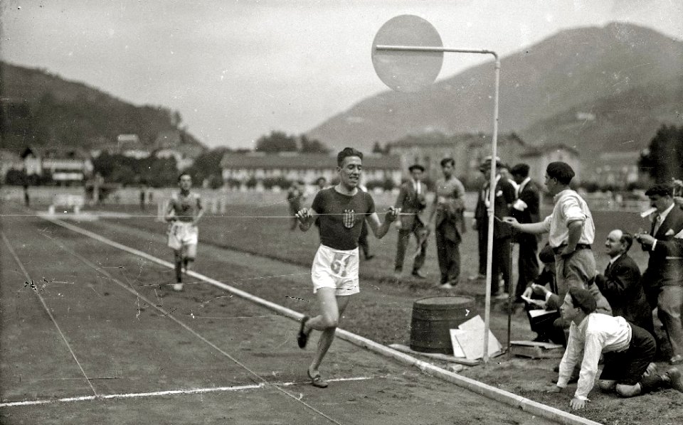 Pruebas de atletismo en el campo de Berazubi de Tolosa (5 de 8) - Fondo Car-Kutxa Fototeka