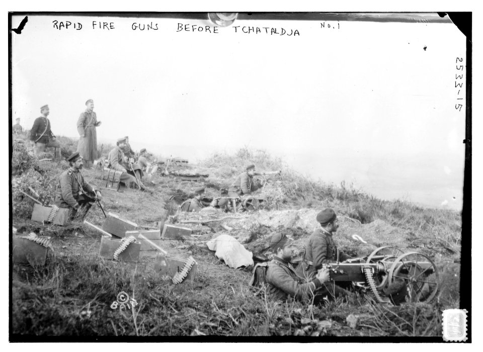 Rapid fire guns before Tchataldja -1 LCCN2014691561