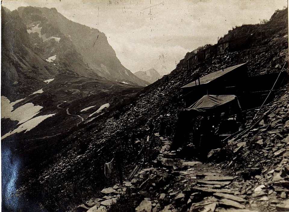 Rattendorferalm x 1777 Blick auf den Zottakopf und Trogkofel. (BildID 15496248)