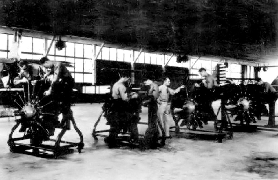 Randolph Field - 1938 - Engine Overhaul Class