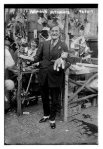 Raymond Hitchcock LCCN2014707346