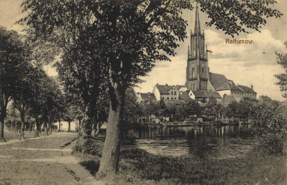 Rathenow, Brandenburg - Kirche (2) (Zeno Ansichtskarten)