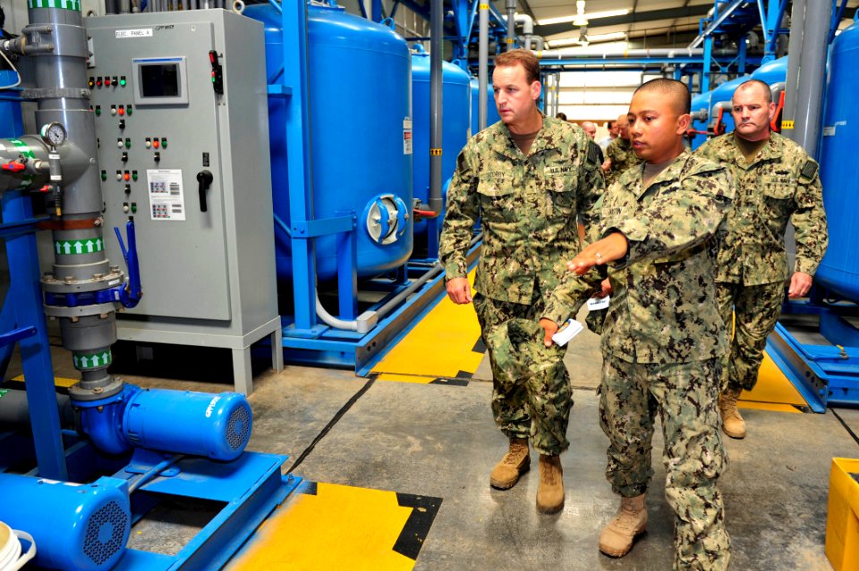 Rear Adm. Scorby visits Camp Lemonnier 140812-N-RY232-010