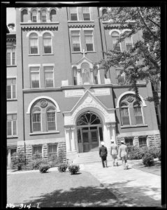 Rear Admiral Joel T. Boone and party enter hospital for inspection. Terre Haute, Indiana, St. Anthony's Hospital. - NARA - 540353