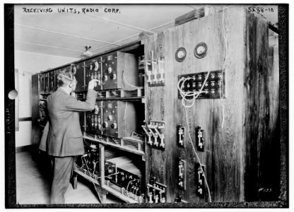 Receiving units- Radio corps LCCN2014713505