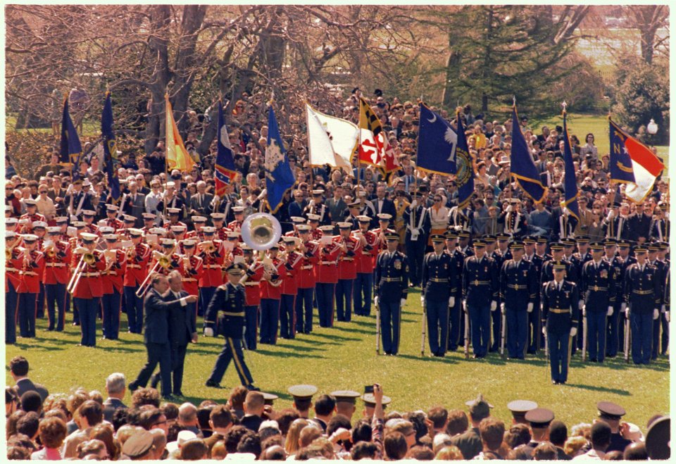 Reception for West German Chancellor Willy Brandt on the south lawn of the White House. - NARA - 194311