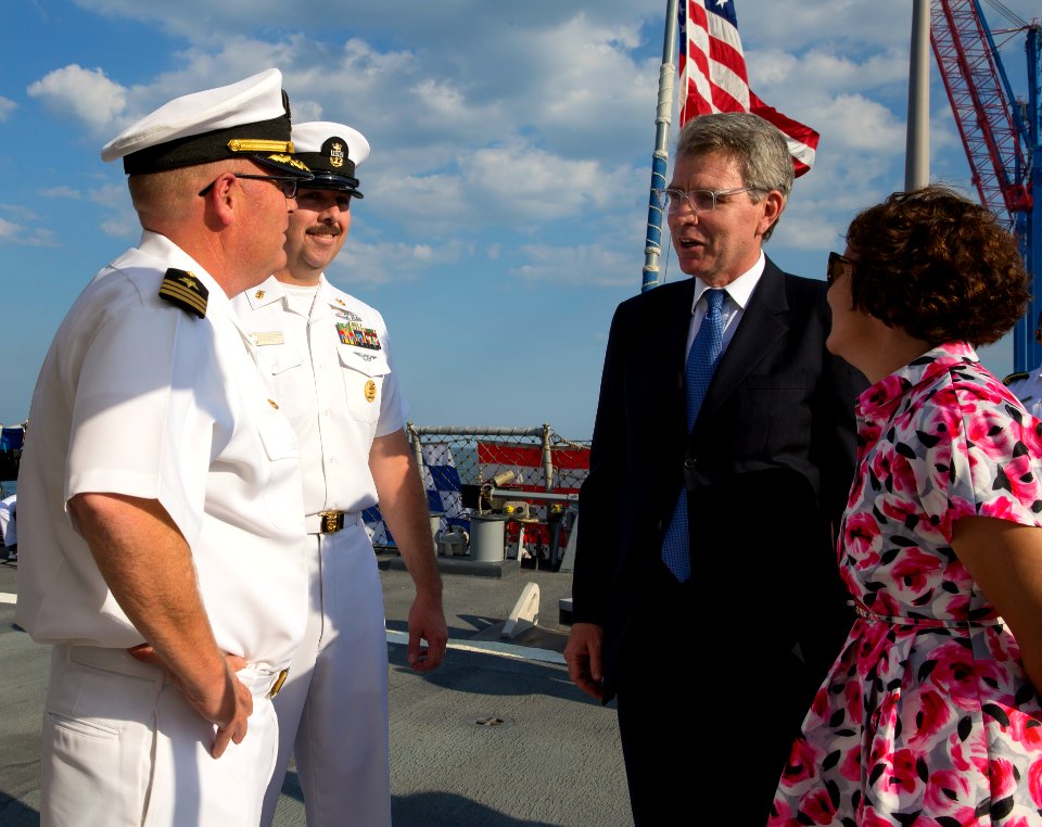 Reception with Ambassador Pyatt Aboard USS ROSS, July 24, 2016 (27967956113)