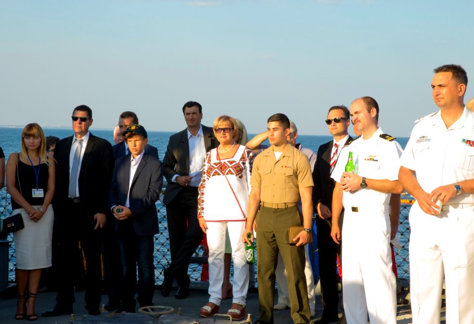 Reception with Ambassador Pyatt Aboard USS ROSS, July 24, 2016 (28477093102)