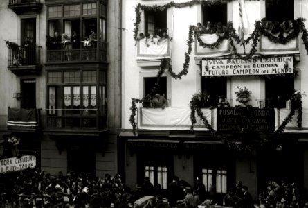 Recibimiento a Paulino Uzcudun (1 de 14) - Fondo Car-Kutxa Fototeka