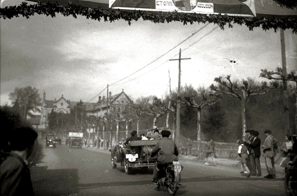 Recibimiento a Paulino Uzcudun (4 de 14) - Fondo Car-Kutxa Fototeka