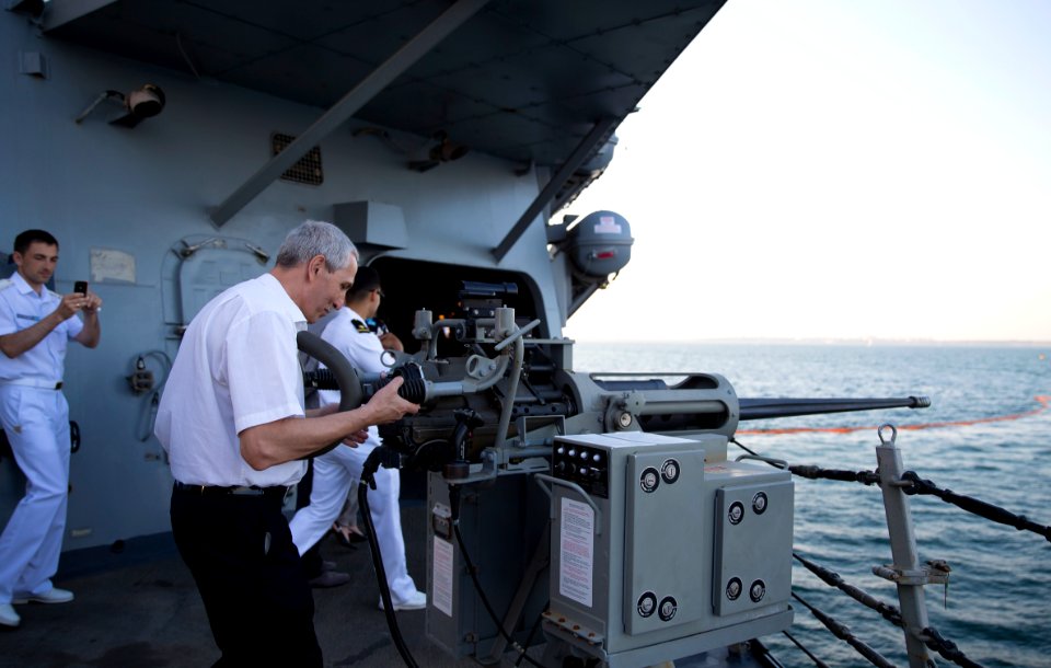 Reception with Ambassador Pyatt Aboard USS ROSS, July 24, 2016 (28299501120)