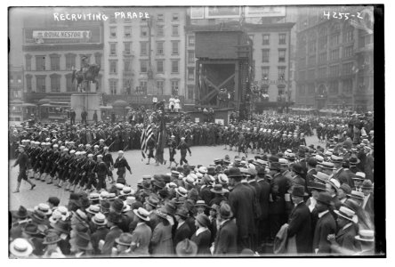Recruiting Parade LCCN2014704976