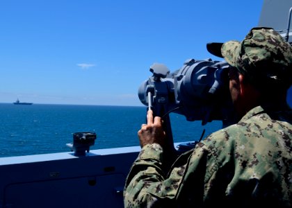 Rear Adm. Merz visits USS Anchorage 140721-N-ZZ999-344