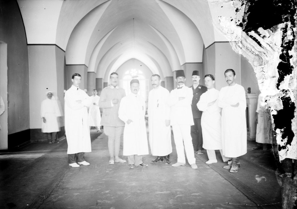 Red Crescent LOC matpc.08164 (cropped)
