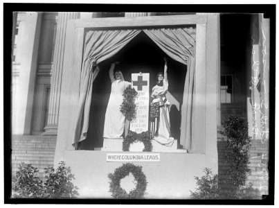 RED CROSS DEMONSTRATION WITH TABLEAUX, ON SOUTH FRONT OF TREASURY LCCN2016869602