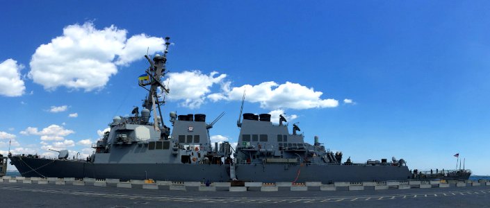 Reception with Ambassador Pyatt Aboard USS ROSS, July 24, 2016 (28477505022)