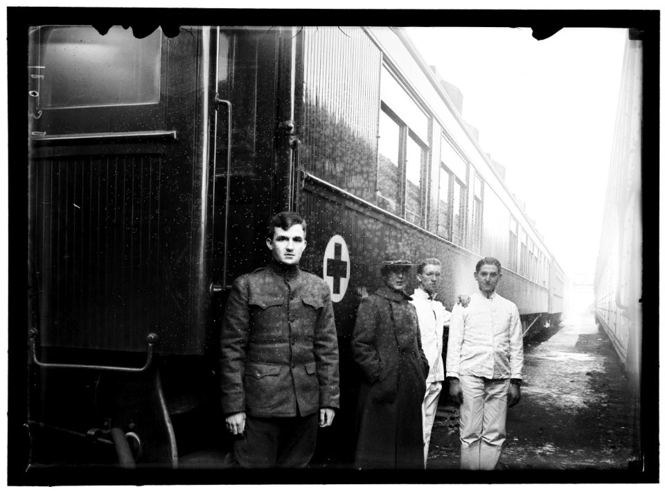 RED CROSS, AMERICAN. SANITARY RAILROAD CAR LCCN2016868829