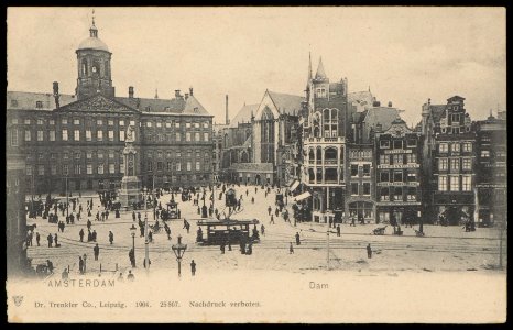 Rechts Damrak 98 rechts van de Valkensteeg, Afb PBKD00312000028