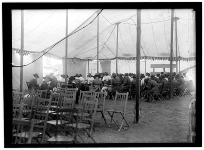 RED CROSS, AMERICAN. WOMEN'S NATIONAL SERVICE SCHOOL; RED CROSS INSTRUCTIONS IN CARE OF SICK. FIRST AID LCCN2016866647
