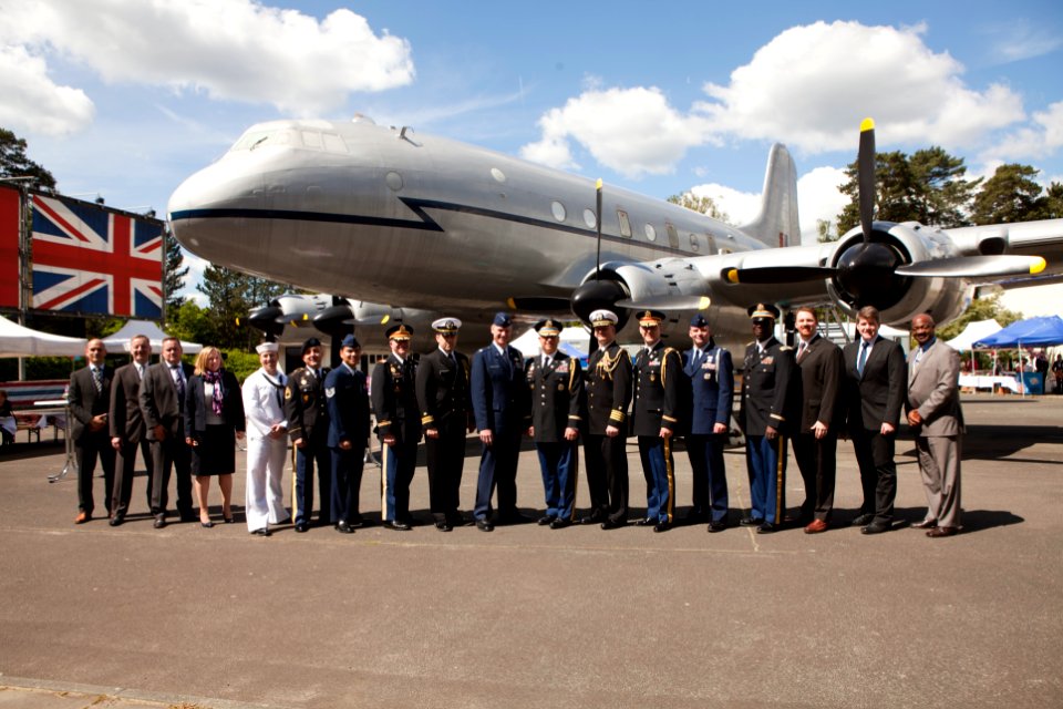 Reception in Honor of Armed Forces Day IMG 9820 (14219214203)