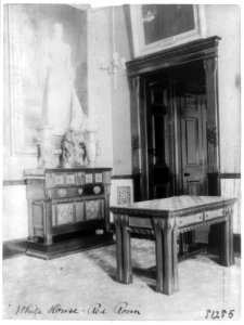 Red Room of the White House (corner) LCCN96515893
