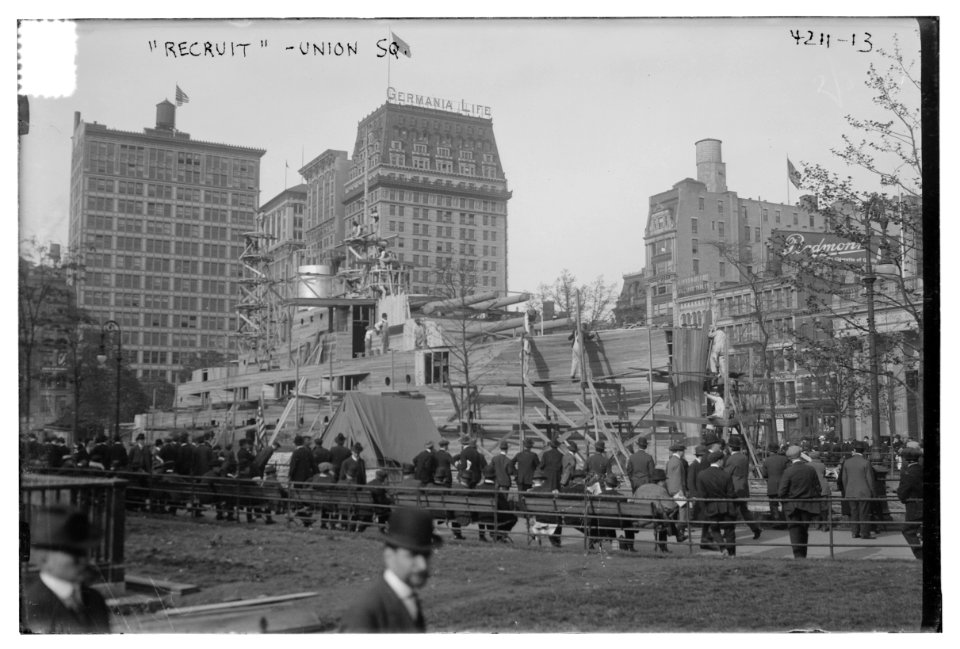 RECRUIT - Union Sq. LCCN2014704583