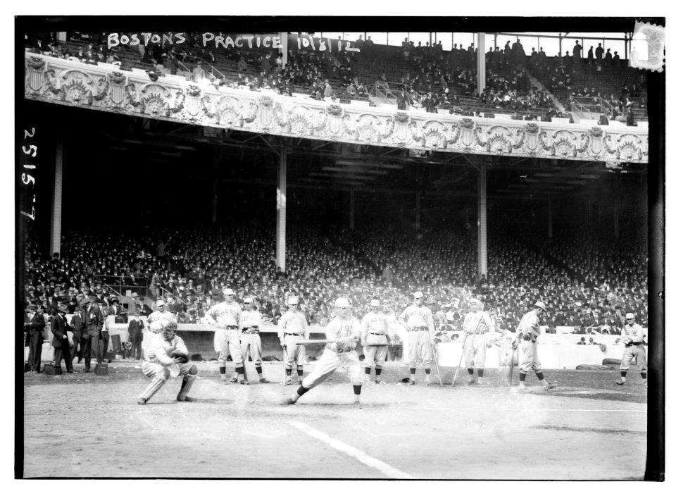 Red Sox batting practice, World Series opener, Polo Grounds (baseball) LCCN2014691733