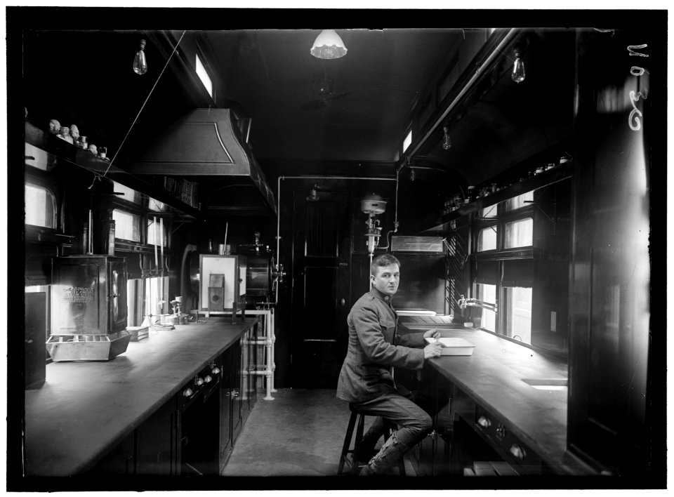 RED CROSS, AMERICAN. SANITARY RAILROAD CAR LCCN2016868828