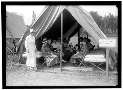 RED CROSS, AMERICAN. WOMEN'S NATIONAL SERVICE SCHOOL; RED CROSS INSTRUCTIONS IN CARE OF SICK LCCN2016866626