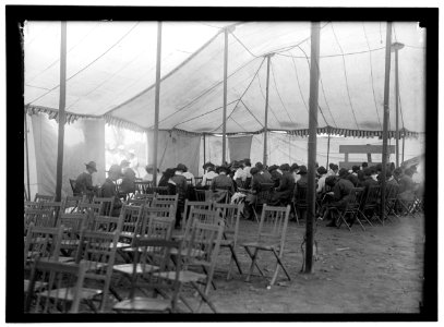 RED CROSS, AMERICAN. WOMEN'S NATIONAL SERVICE SCHOOL; RED CROSS INSTRUCTIONS IN CARE OF SICK. FIRST AID LCCN2016867015