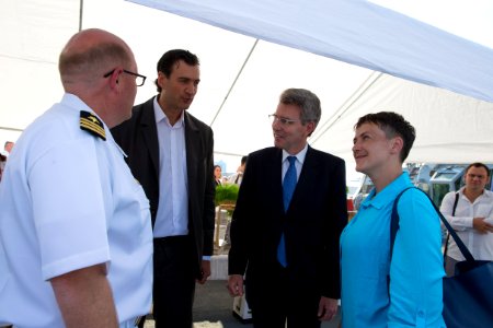Reception with Ambassador Pyatt Aboard USS ROSS, July 24, 2016 (27966413024)