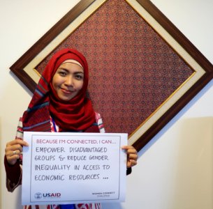 Reducing Digital Gender Divide (38986878680)