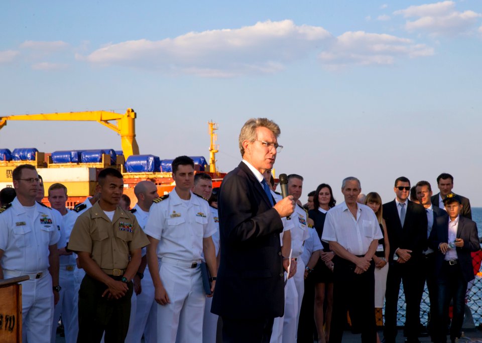 Reception with Ambassador Pyatt Aboard USS ROSS, July 24, 2016 (28505341381)