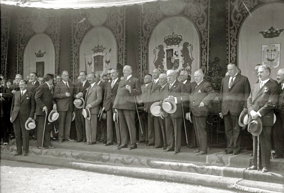 Recibimiento al general Miguel Primo de Rivera en el Ayuntamiento de San Sebastián (4 de 6) - Fondo Car-Kutxa Fototeka
