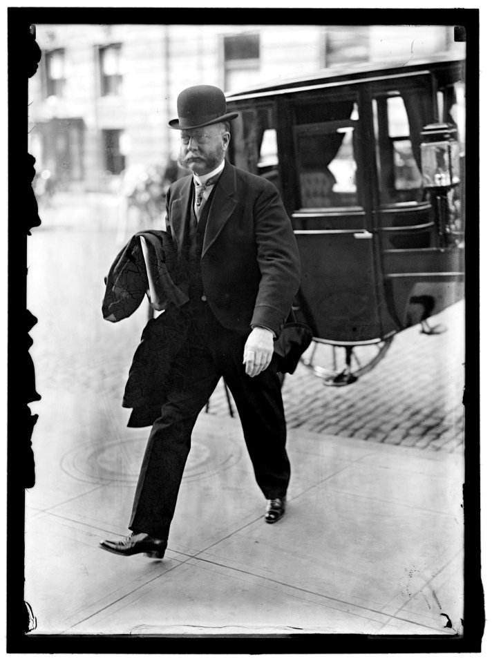 REDFIELD, WILLIAM COX. REP. FROM NEW YORK, 1911-1913; SEC. OF COMMERCE, 1913-1919 LCCN2016864472