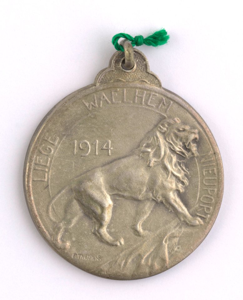Reconaissance de la Commune de Houx à ses Valeureux Soldats, medal by Pierre Theunis, Belgium, 1918, Coins and Medals Department of the Royal Library of Belgium, 2Lef93-2 (recto)