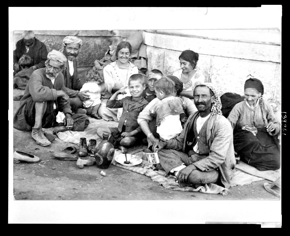 Refugees from Asia Minor LCCN2010650539