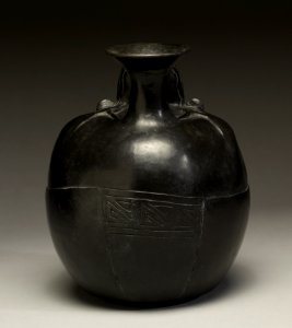 Recuay - Blackware Vessel - Walters 482859 - Back