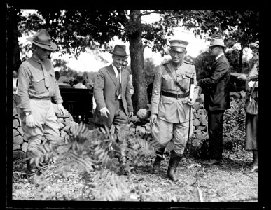 Reenactment of Pickett's Charge at the battle of Gettysburg in Pennsylvania. Theodore Roosevelt, Jr. and John Archer Lejeune, center LCCN2016891534