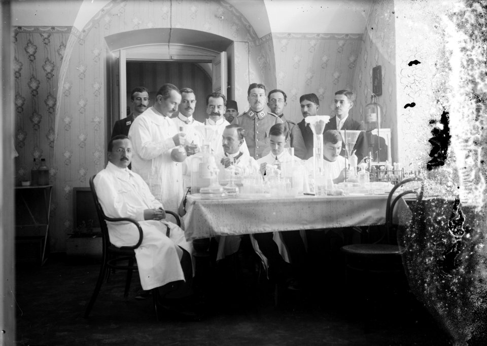 Red Crescent LOC matpc.08171 (cropped)