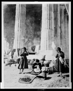 Refugees in front of the ruins of the temple of Thesus (i.e. Theseus) LCCN2010650544