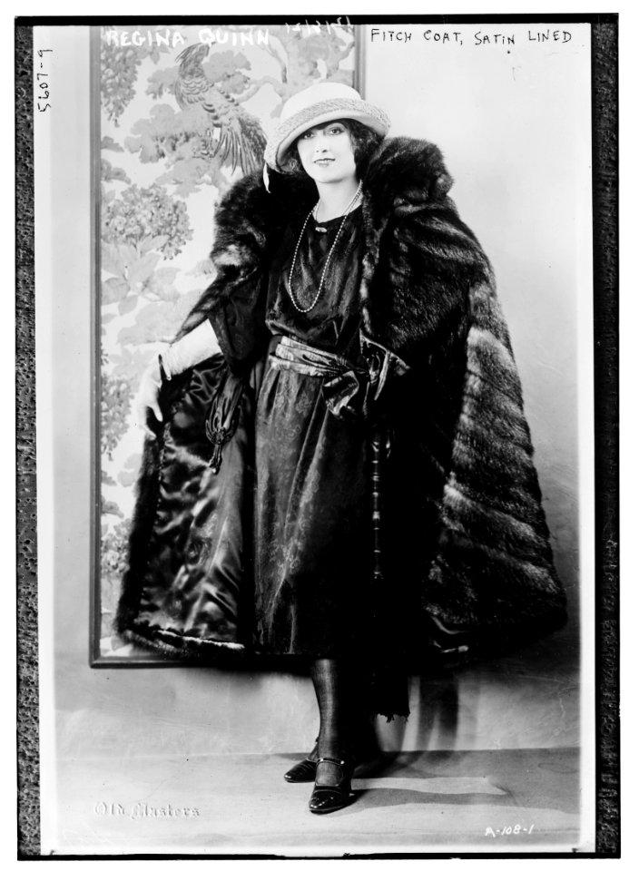 Regina Quinn, fitch coat, satin lined LCCN2014713636