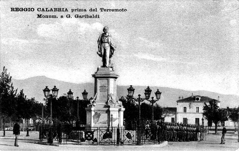 Reggio calabria vecchio monumento garibaldi 800