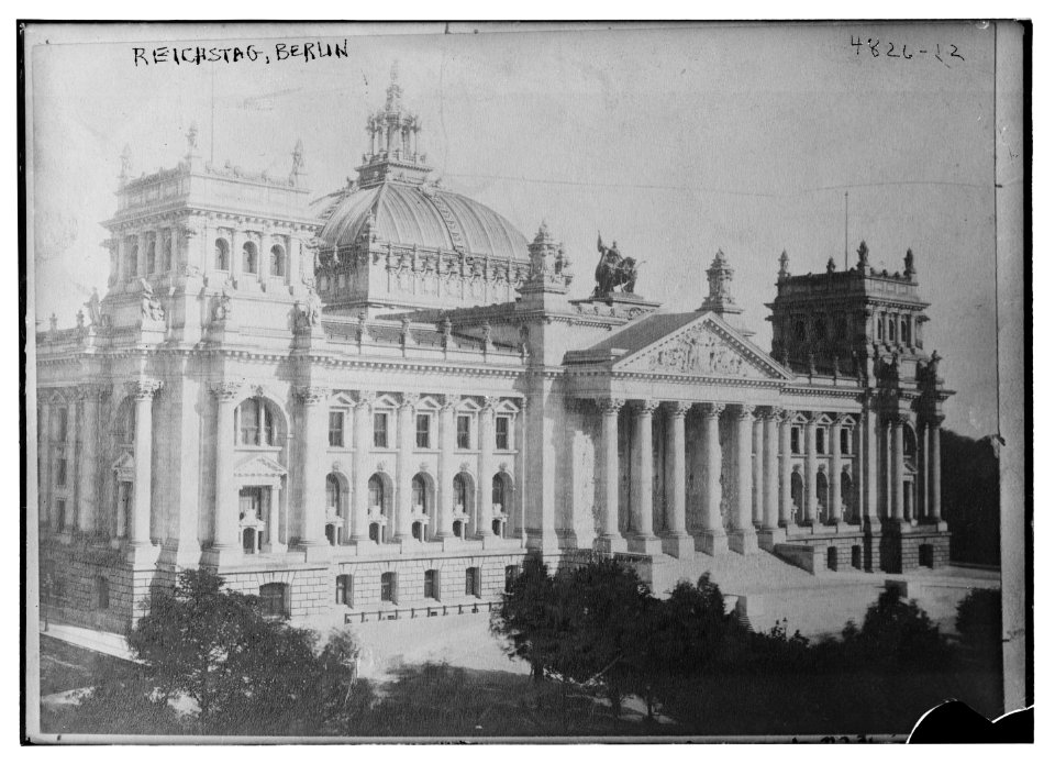 Reichstag, Berlin LCCN2014708382
